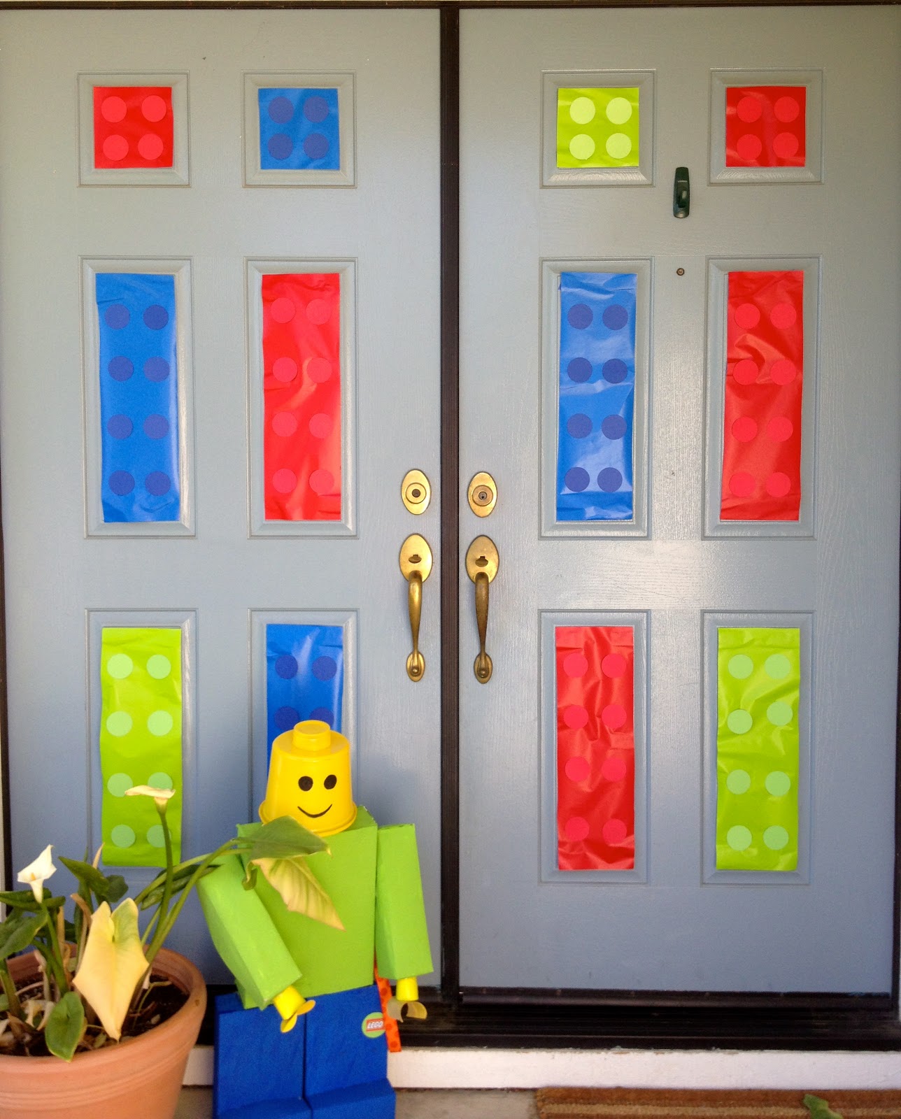Lego door decoration online
